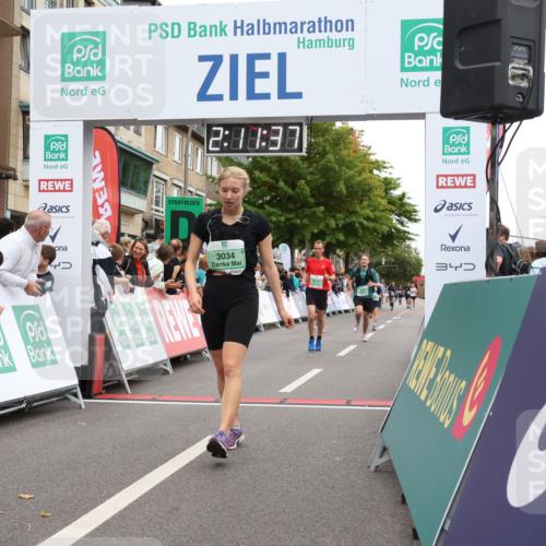 21.09.2025 - PSD Bank Halbmarathon Strokosch-Dieckow http://msf.ph/oto/8929708 21.09.2025 12:11:00 Ziel 1732, 2385, 2812, 3034, 3210, 3388, 3440 meine-sportfotos.de