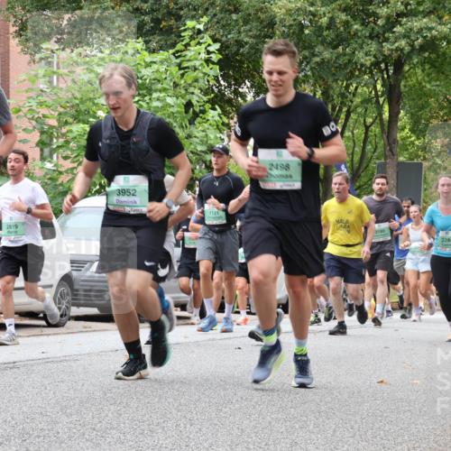 21.09.2025 - PSD Bank Halbmarathon Luisa Fischer http://msf.ph/oto/8929952 21.09.2025 11:49:46 Laufen 2766, 2819, 3952, 1121, 2498, 02, 00, 3180, 2284, 2738 meine-sportfotos.de