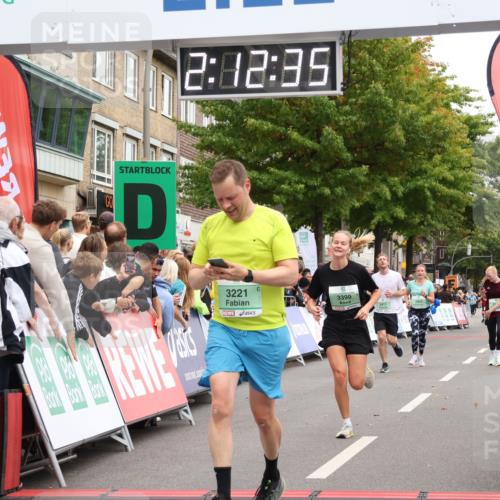 21.09.2025 - PSD Bank Halbmarathon Strokosch-Dieckow http://msf.ph/oto/8930051 21.09.2025 12:11:59 Ziel 2352, 2820, 2953, 2962, 3221, 3399 meine-sportfotos.de