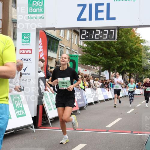 21.09.2025 - PSD Bank Halbmarathon Strokosch-Dieckow http://msf.ph/oto/8930069 21.09.2025 12:12:00 Ziel 2820, 2953, 3221, 3399, 3411 meine-sportfotos.de