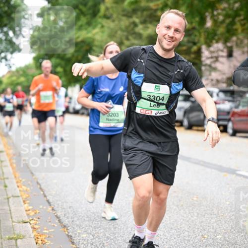 21.09.2025 - PSD Bank Halbmarathon Dr. Thomas Lammeyer http://msf.ph/oto/8930123 21.09.2025 10:49:38 Laufen 3203, 3304, 19 meine-sportfotos.de