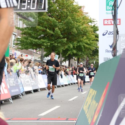 21.09.2025 - PSD Bank Halbmarathon Strokosch-Dieckow http://msf.ph/oto/8930147 21.09.2025 12:12:24 Ziel 1140, 1289, 1390, 2824, 3450, 3998, 4006 meine-sportfotos.de
