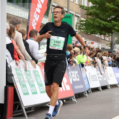 21.09.2025 - PSD Bank Halbmarathon Strokosch-Dieckow http://msf.ph/oto/8930164 21.09.2025 12:12:27 Ziel 1289, 1390, 2732, 2768, 3215, 4006 meine-sportfotos.de