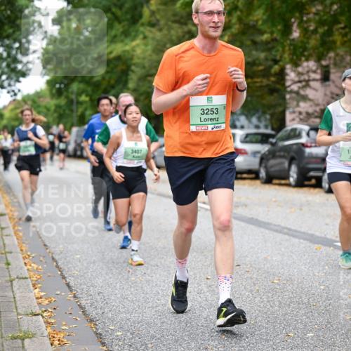 21.09.2025 - PSD Bank Halbmarathon Dr. Thomas Lammeyer http://msf.ph/oto/8930189 21.09.2025 10:49:41 Laufen 3407, 3253, 1579 meine-sportfotos.de
