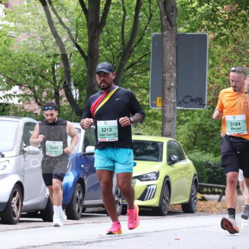 21.09.2025 - PSD Bank Halbmarathon Luisa Fischer http://msf.ph/oto/8930204 21.09.2025 11:51:04 Laufen 3418, 1853, 3213, 3184, 1802 meine-sportfotos.de