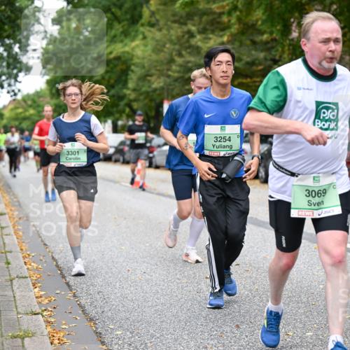 21.09.2025 - PSD Bank Halbmarathon Dr. Thomas Lammeyer http://msf.ph/oto/8930229 21.09.2025 10:49:44 Laufen 3301, 3254, 3069 meine-sportfotos.de