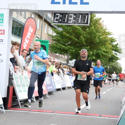 21.09.2025 - PSD Bank Halbmarathon Strokosch-Dieckow http://msf.ph/oto/8930243 21.09.2025 12:12:34 Ziel 1390, 1617, 2732, 2768, 3215, 3394, 3803, 4031 meine-sportfotos.de