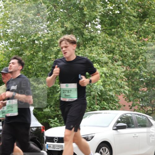 21.09.2025 - PSD Bank Halbmarathon Luisa Fischer http://msf.ph/oto/8930386 21.09.2025 11:51:45 Laufen 296, 1199, 2787, 3986 meine-sportfotos.de