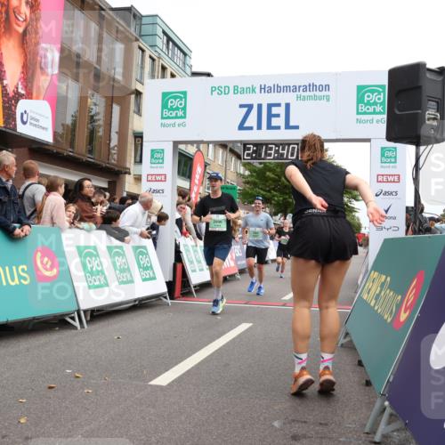 21.09.2025 - PSD Bank Halbmarathon Strokosch-Dieckow http://msf.ph/oto/8930490 21.09.2025 12:13:04 Ziel 1625, 2996, 3344, 3483, 3769 meine-sportfotos.de