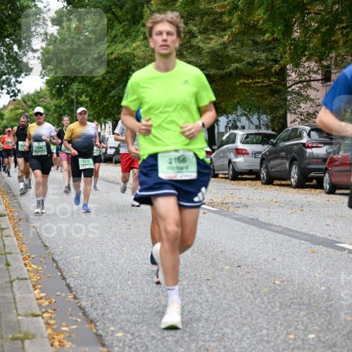 21.09.2025 - PSD Bank Halbmarathon Dr. Thomas Lammeyer http://msf.ph/oto/8930510 21.09.2025 10:50:02 Laufen 1198, 1173, 2166, 3565 meine-sportfotos.de