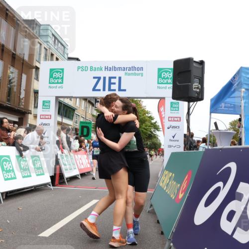 21.09.2025 - PSD Bank Halbmarathon Strokosch-Dieckow http://msf.ph/oto/8930538 21.09.2025 12:13:08 Ziel 1625, 2669, 2996, 3002, 3769 meine-sportfotos.de