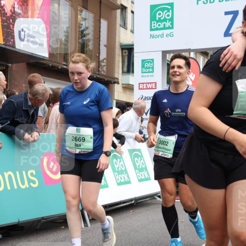 21.09.2025 - PSD Bank Halbmarathon Strokosch-Dieckow http://msf.ph/oto/8930562 21.09.2025 12:13:12 Ziel 1553, 1625, 2669, 3002, 3769 meine-sportfotos.de