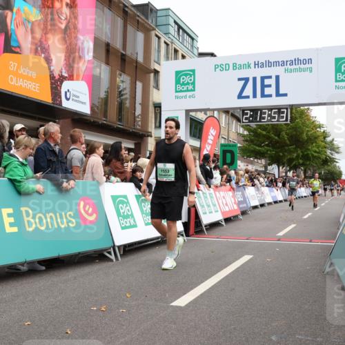 21.09.2025 - PSD Bank Halbmarathon Strokosch-Dieckow http://msf.ph/oto/8930584 21.09.2025 12:13:16 Ziel 1553, 2198, 2669, 3002, 3982 meine-sportfotos.de