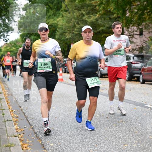 21.09.2025 - PSD Bank Halbmarathon Dr. Thomas Lammeyer http://msf.ph/oto/8930585 21.09.2025 10:50:05 Laufen 4065, 1198, 1173, 2840 meine-sportfotos.de