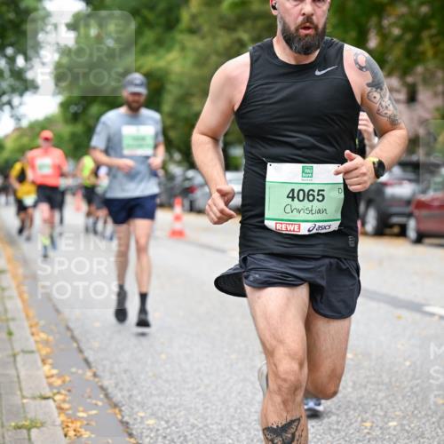 21.09.2025 - PSD Bank Halbmarathon Dr. Thomas Lammeyer http://msf.ph/oto/8930647 21.09.2025 10:50:08 Laufen 4065, 3074 meine-sportfotos.de