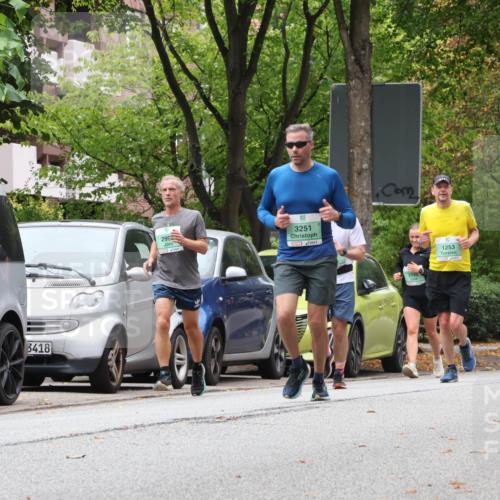 21.09.2025 - PSD Bank Halbmarathon Luisa Fischer http://msf.ph/oto/8930659 21.09.2025 11:52:54 Laufen 3418, 299, 3251, 2920, 1253, 1255 meine-sportfotos.de