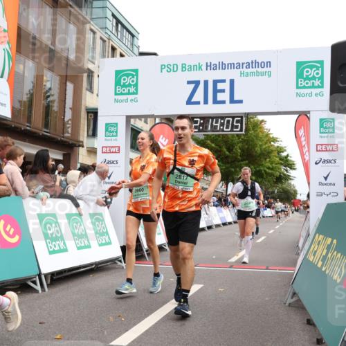 21.09.2025 - PSD Bank Halbmarathon Strokosch-Dieckow http://msf.ph/oto/8930684 21.09.2025 12:13:29 Ziel 2429, 2817, 2860, 3126, 3534, 3912 meine-sportfotos.de