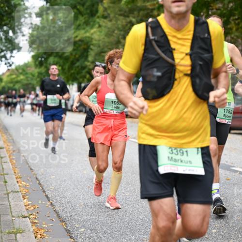21.09.2025 - PSD Bank Halbmarathon Dr. Thomas Lammeyer http://msf.ph/oto/8930805 21.09.2025 10:50:17 Laufen 1065, 3391, 1152 meine-sportfotos.de