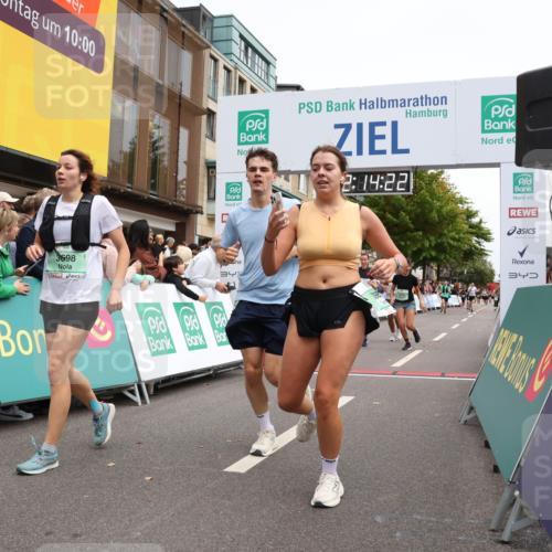 21.09.2025 - PSD Bank Halbmarathon Strokosch-Dieckow http://msf.ph/oto/8930837 21.09.2025 12:13:45 Ziel 2410, 2867, 3229, 3360, 3444, 3698, 3987 meine-sportfotos.de