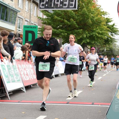 21.09.2025 - PSD Bank Halbmarathon Strokosch-Dieckow http://msf.ph/oto/8930939 21.09.2025 12:13:56 Ziel 1199, 1674, 3466, 3540 meine-sportfotos.de