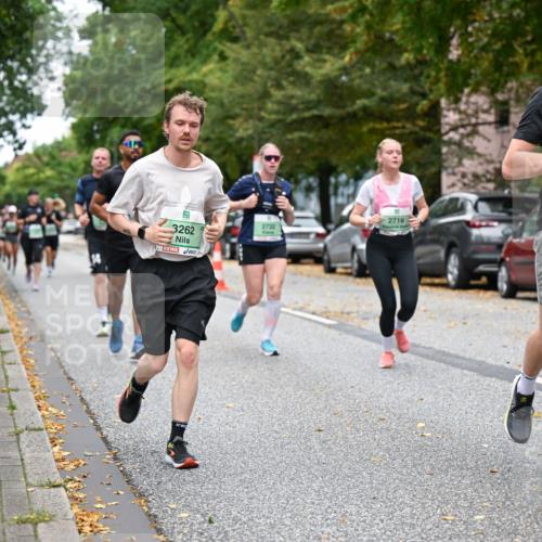 21.09.2025 - PSD Bank Halbmarathon Dr. Thomas Lammeyer http://msf.ph/oto/8931007 21.09.2025 10:50:31 Laufen 3262, 2716, 2732, 2628 meine-sportfotos.de