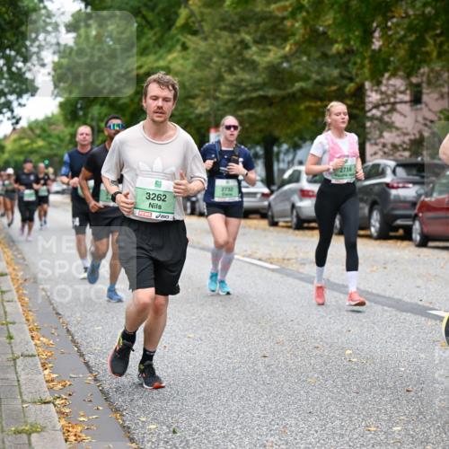 21.09.2025 - PSD Bank Halbmarathon Dr. Thomas Lammeyer http://msf.ph/oto/8931010 21.09.2025 10:50:31 Laufen 3262, 2732, 2716, 2628 meine-sportfotos.de