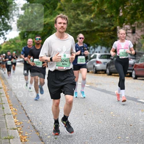 21.09.2025 - PSD Bank Halbmarathon Dr. Thomas Lammeyer http://msf.ph/oto/8931018 21.09.2025 10:50:31 Laufen 2768, 3262, 2716 meine-sportfotos.de