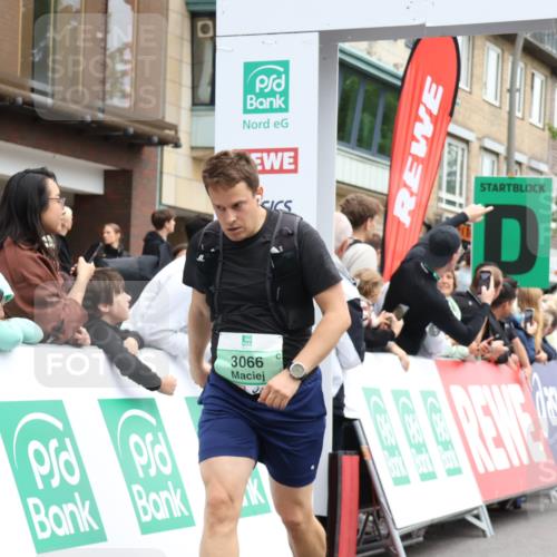 21.09.2025 - PSD Bank Halbmarathon Strokosch-Dieckow http://msf.ph/oto/8931392 21.09.2025 12:15:42 Ziel 1017, 1369, 1579, 2674, 3066, 3185, 3498, 3851 meine-sportfotos.de