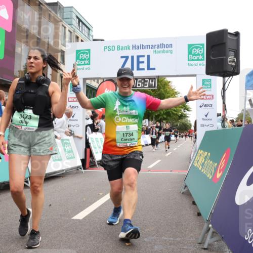 21.09.2025 - PSD Bank Halbmarathon Strokosch-Dieckow http://msf.ph/oto/8931543 21.09.2025 12:15:58 Ziel 1096, 1734, 2958, 3070, 3339, 3345, 3473, 3484, 3516, 3573, 3617 meine-sportfotos.de