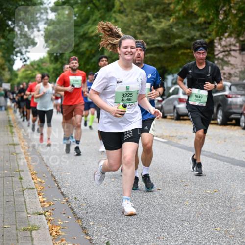 21.09.2025 - PSD Bank Halbmarathon Dr. Thomas Lammeyer http://msf.ph/oto/8931629 21.09.2025 10:51:08 Laufen 2396, 3225, 1649, 3115 meine-sportfotos.de