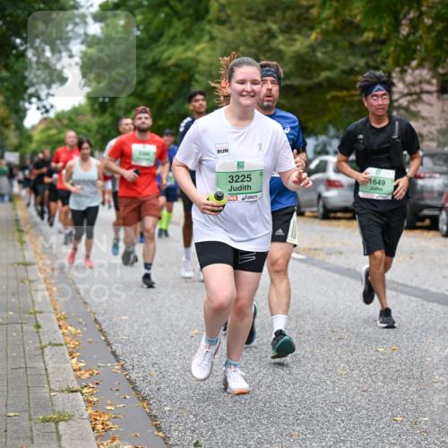 21.09.2025 - PSD Bank Halbmarathon Dr. Thomas Lammeyer http://msf.ph/oto/8931633 21.09.2025 10:51:08 Laufen 3225, 1649, 3115 meine-sportfotos.de