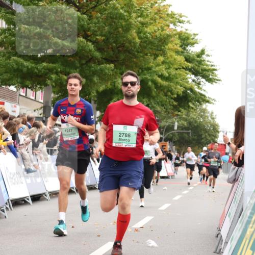 21.09.2025 - PSD Bank Halbmarathon Strokosch-Dieckow http://msf.ph/oto/8931694 21.09.2025 12:16:17 Ziel 1247, 2788, 3142, 3320, 3434 meine-sportfotos.de
