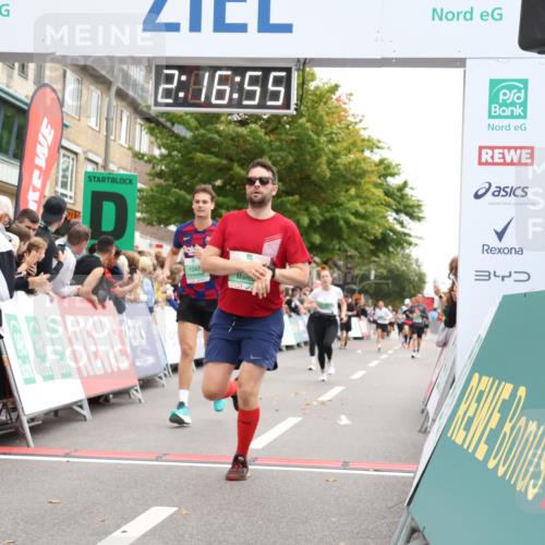 21.09.2025 - PSD Bank Halbmarathon Strokosch-Dieckow http://msf.ph/oto/8931702 21.09.2025 12:16:18 Ziel 1247, 2788, 3142, 3320, 3434 meine-sportfotos.de
