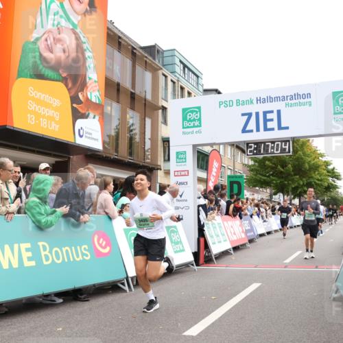 21.09.2025 - PSD Bank Halbmarathon Strokosch-Dieckow http://msf.ph/oto/8931785 21.09.2025 12:16:27 Ziel 1247, 2608, 3142, 3366, 3425, 3824, 4058 meine-sportfotos.de