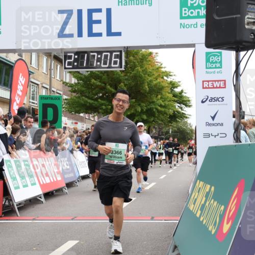 21.09.2025 - PSD Bank Halbmarathon Strokosch-Dieckow http://msf.ph/oto/8931803 21.09.2025 12:16:29 Ziel 2608, 2964, 3142, 3366, 3425, 3824, 4058 meine-sportfotos.de