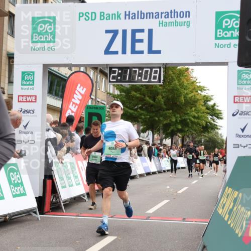 21.09.2025 - PSD Bank Halbmarathon Strokosch-Dieckow http://msf.ph/oto/8931813 21.09.2025 12:16:31 Ziel 2608, 2964, 3366, 3425, 3824, 4058 meine-sportfotos.de