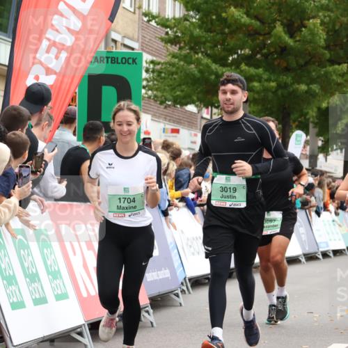 21.09.2025 - PSD Bank Halbmarathon Strokosch-Dieckow http://msf.ph/oto/8931847 21.09.2025 12:16:36 Ziel 1704, 2964, 3019, 3027, 3097, 3107, 3366, 4058 meine-sportfotos.de