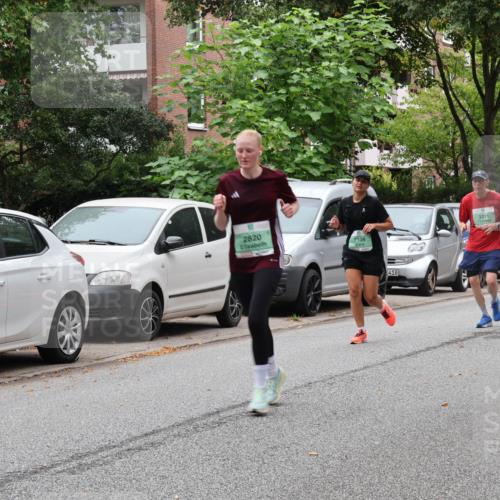 21.09.2025 - PSD Bank Halbmarathon Luisa Fischer http://msf.ph/oto/8931959 21.09.2025 12:00:39 Laufen 2820, 1106, 418, 3311 meine-sportfotos.de