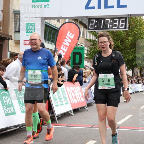 21.09.2025 - PSD Bank Halbmarathon Strokosch-Dieckow http://msf.ph/oto/8932034 21.09.2025 12:16:59 Ziel 1024, 1025, 1193, 1513, 3115, 3128, 3773, 3831 meine-sportfotos.de