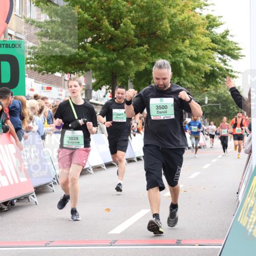 21.09.2025 - PSD Bank Halbmarathon Strokosch-Dieckow http://msf.ph/oto/8932119 21.09.2025 12:17:12 Ziel 1061, 1599, 2877, 3018, 3028, 3413, 3500, 3734 meine-sportfotos.de