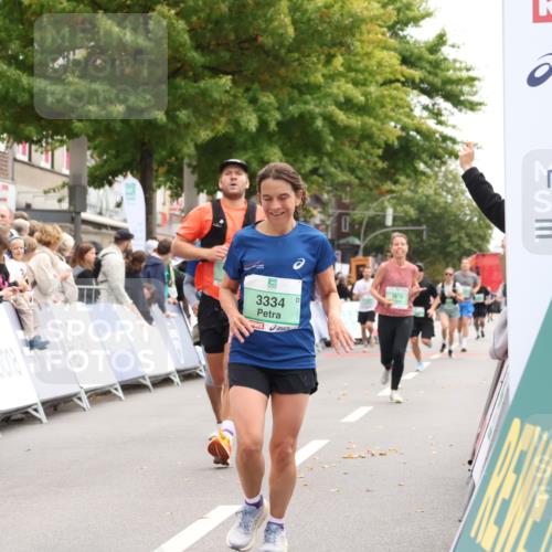 21.09.2025 - PSD Bank Halbmarathon Strokosch-Dieckow http://msf.ph/oto/8932133 21.09.2025 12:17:17 Ziel 1061, 3018, 3028, 3334, 3496, 3500, 4032 meine-sportfotos.de