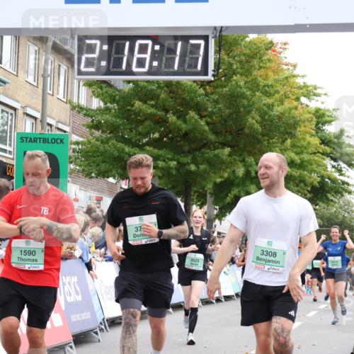 21.09.2025 - PSD Bank Halbmarathon Strokosch-Dieckow http://msf.ph/oto/8932209 21.09.2025 12:17:40 Ziel 1143, 1144, 1145, 1590, 2852, 3308, 3310, 3523, 3781 meine-sportfotos.de