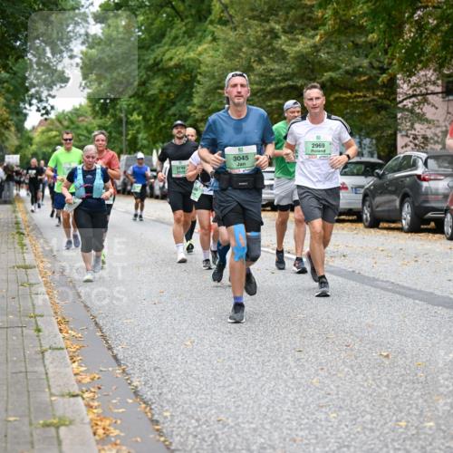 21.09.2025 - PSD Bank Halbmarathon Dr. Thomas Lammeyer http://msf.ph/oto/8932210 21.09.2025 10:51:46 Laufen 3749, 3045, 2969, 3178, 4915 meine-sportfotos.de