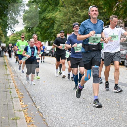 21.09.2025 - PSD Bank Halbmarathon Dr. Thomas Lammeyer http://msf.ph/oto/8932221 21.09.2025 10:51:47 Laufen 3230, 99, 3448, 3045, 2969, 4915 meine-sportfotos.de