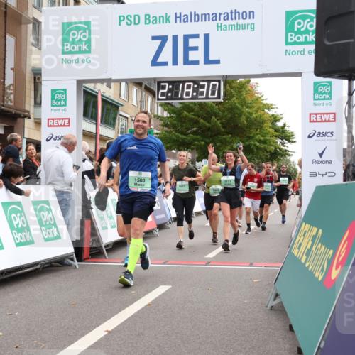 21.09.2025 - PSD Bank Halbmarathon Strokosch-Dieckow http://msf.ph/oto/8932238 21.09.2025 12:17:53 Ziel 1119, 1207, 1503, 1753, 1754, 2639, 2831, 2869, 2937, 3120, 3171, 3195, 3247, 3337, 3462, 4023, 4027 meine-sportfotos.de