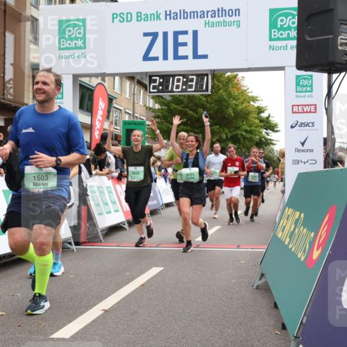 21.09.2025 - PSD Bank Halbmarathon Strokosch-Dieckow http://msf.ph/oto/8932244 21.09.2025 12:17:54 Ziel 1119, 1207, 1503, 1753, 1754, 2639, 2831, 2869, 2937, 3117, 3171, 3192, 3195, 3247, 3337, 3462, 4023 meine-sportfotos.de