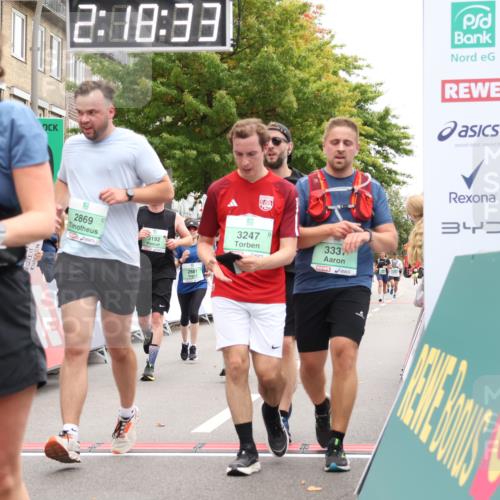 21.09.2025 - PSD Bank Halbmarathon Strokosch-Dieckow http://msf.ph/oto/8932261 21.09.2025 12:17:56 Ziel 1207, 1503, 2639, 2831, 2869, 2881, 2937, 3117, 3171, 3192, 3195, 3247, 3337, 3462, 4023 meine-sportfotos.de