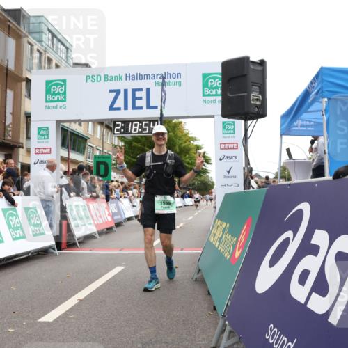 21.09.2025 - PSD Bank Halbmarathon Strokosch-Dieckow http://msf.ph/oto/8932331 21.09.2025 12:18:17 Ziel 1094, 1100, 1539, 2216, 2397, 3415, 3971 meine-sportfotos.de