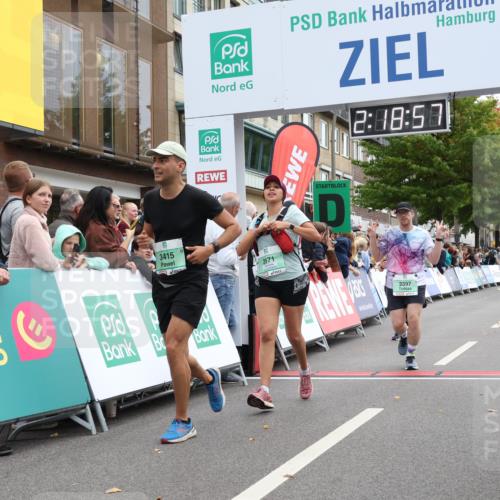 21.09.2025 - PSD Bank Halbmarathon Strokosch-Dieckow http://msf.ph/oto/8932345 21.09.2025 12:18:20 Ziel 1539, 2397, 3363, 3415, 3971 meine-sportfotos.de
