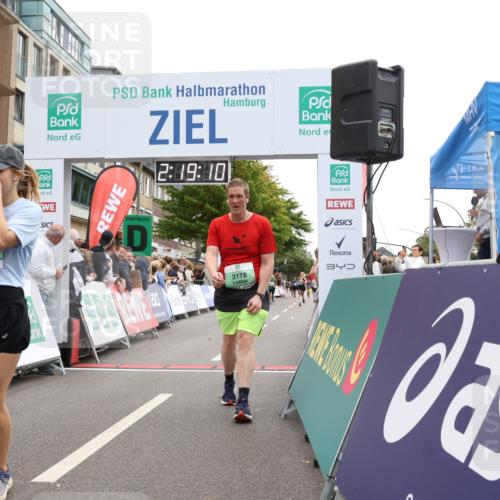 21.09.2025 - PSD Bank Halbmarathon Strokosch-Dieckow http://msf.ph/oto/8932405 21.09.2025 12:18:33 Ziel 1290, 1292, 1385, 3178, 3642 meine-sportfotos.de